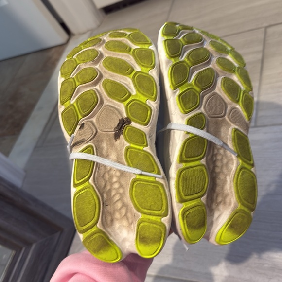 Womens New Balance Fresh Foam X More v4 - Picture 4 of 7